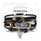 Herenarmband in bruintinten en accent van een uil en vis. Gemaakt van kralen, metaal, touw en leer.