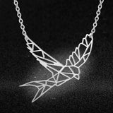 Damesketting van roestvrij staal. Adelaar, zilverkleurig. Mode, fashion, accessoires.